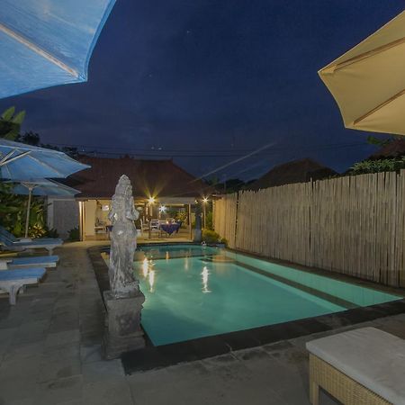 Amora Hut's Hotel Nusa Lembongan  Bagian luar foto