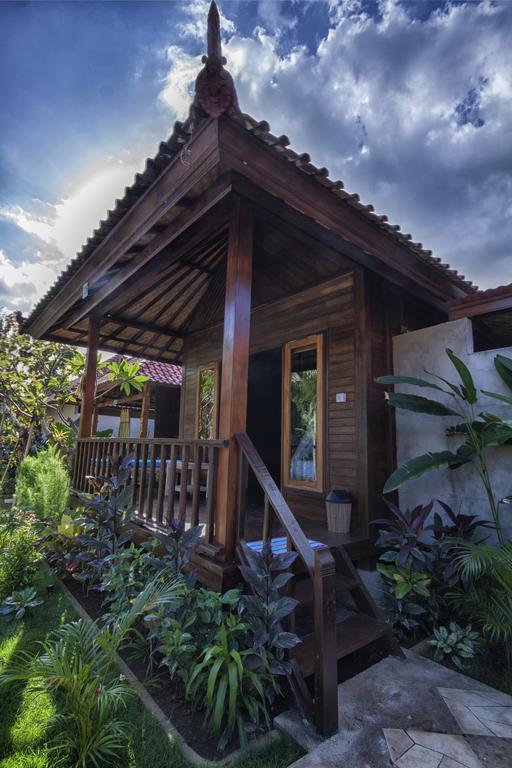 Amora Hut's Hotel Nusa Lembongan  Ruang foto