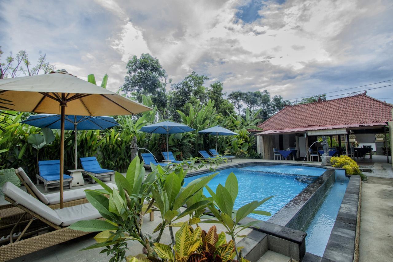 Amora Hut's Hotel Nusa Lembongan  Bagian luar foto