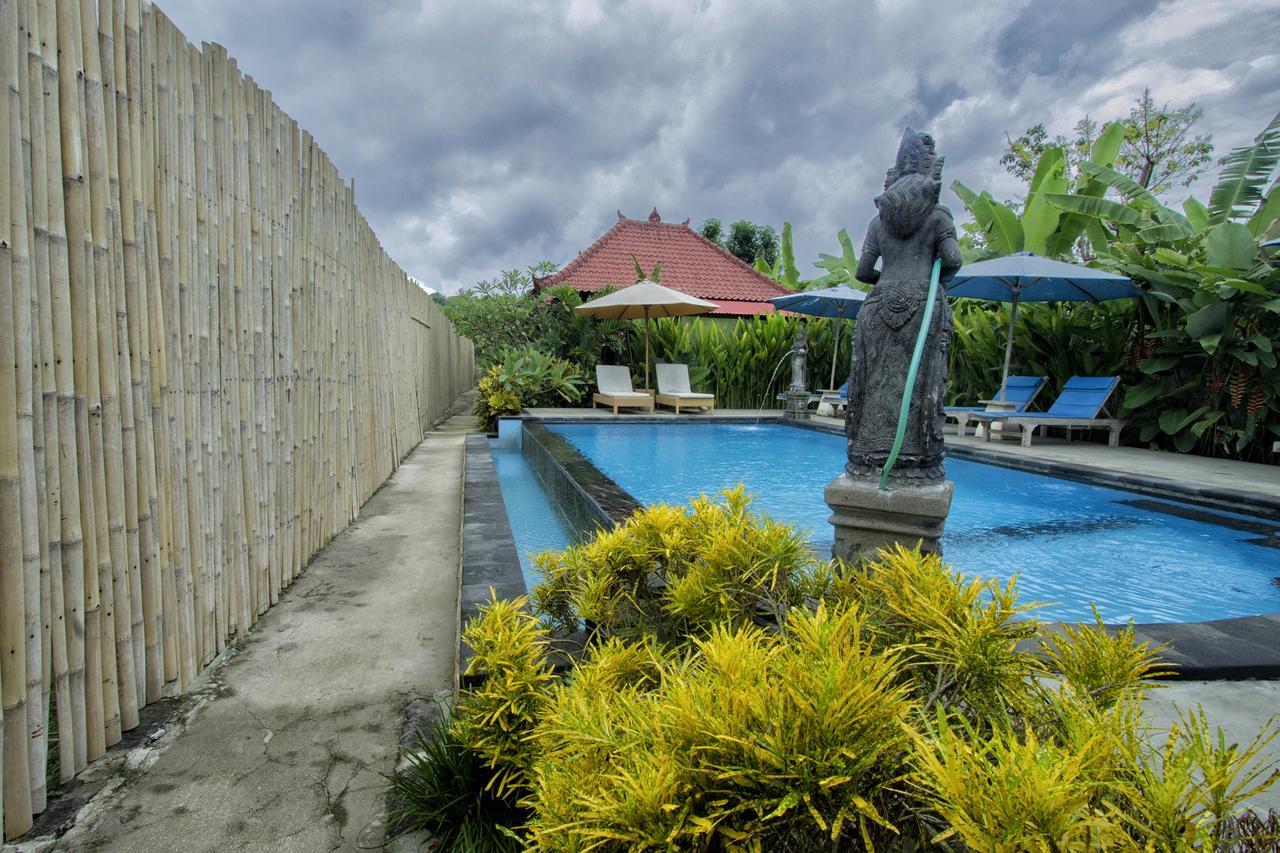 Amora Hut's Hotel Nusa Lembongan  Bagian luar foto